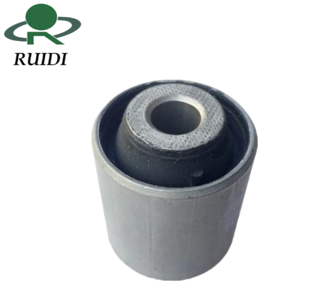 Hátsó tengely vontatókar persely